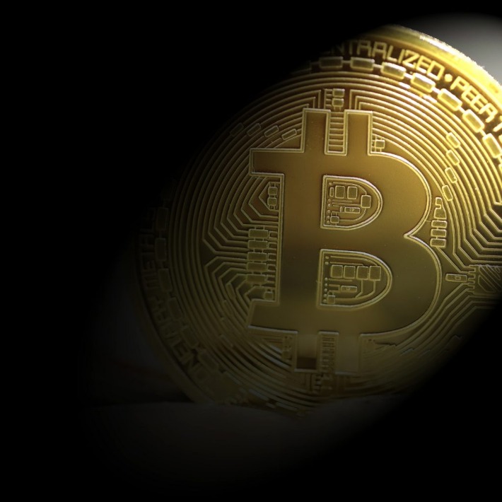 bitcoins dark web