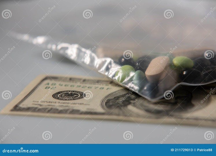 buying drugs on the darknet